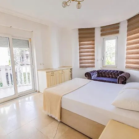 Kerven Vila *